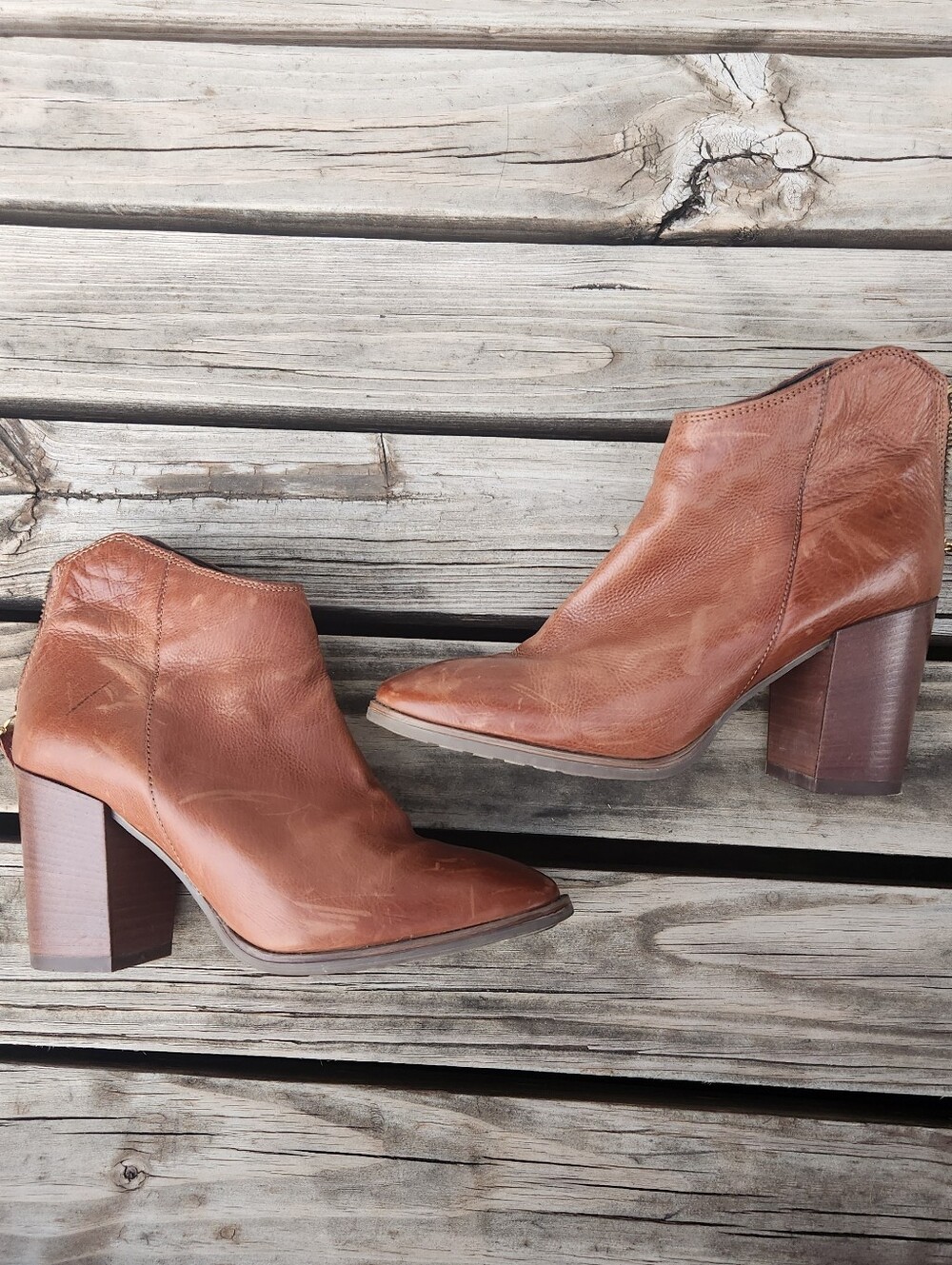 Clarks Brown Block Heeled Bootie Fall Winter 7.5 Leather Neutral
